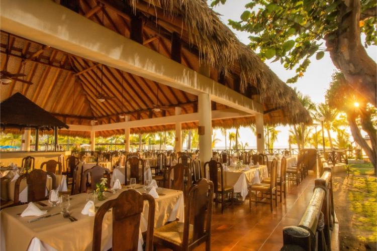 Hotel Barceló Ixtapa Zihuatanejo. Habitaciones del Hotel Barceló Ixtapa Zihuatanejo. Paquetes del Hotel Barceló Ixtapa Zihuatanejo. Ofertas del Hotel Barceló Ixtapa Zihuatanejo. Promociones del Hotel Barceló Ixtapa Zihuatanejo. Tarifas Hotel Barceló Ixtapa Zihuatanejo. Todo Incluido en el Hotel Barceló Ixtapa Zihuatanejo