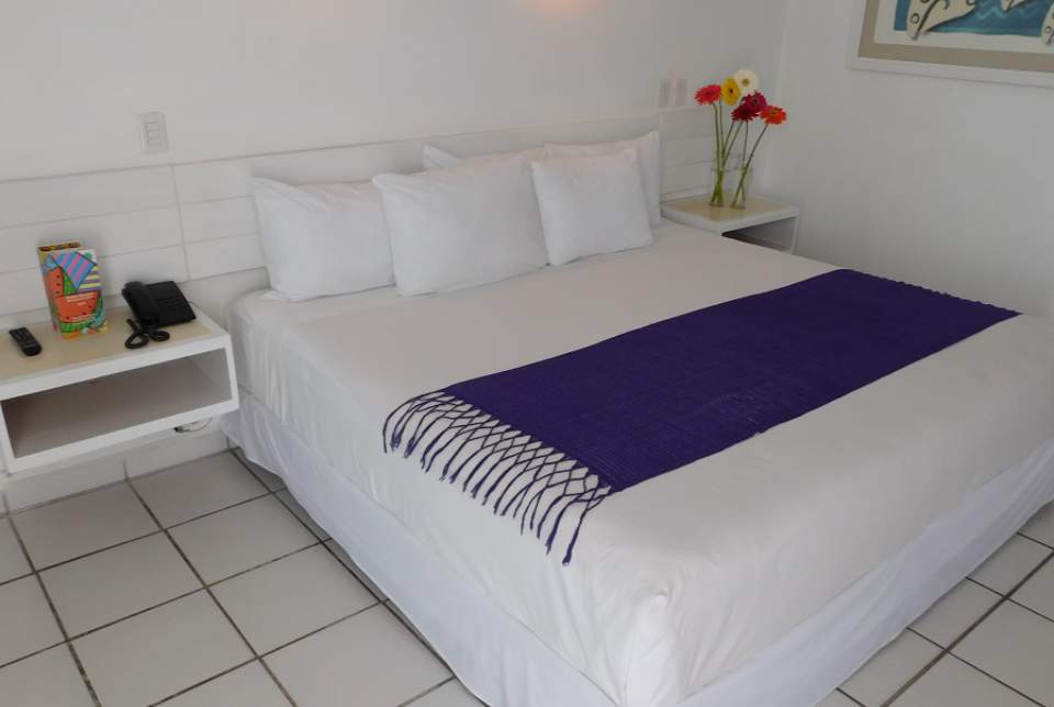 Hotel Fontán Ixtapa Zihuatanejo Hotel Fontán Ixtapa Zihuatanejo. Habitaciones del Hotel Fontán Ixtapa Zihuatanejo. Paquetes del Hotel Fontán Ixtapa Zihuatanejo. Ofertas del Hotel Fontán Ixtapa Zihuatanejo. Promociones del Hotel Fontán Ixtapa Zihuatanejo. Tarifas Hotel Fontán Ixtapa Zihuatanejo. Todo Incluido en el Hotel Fontán Ixtapa Zihuatanejo