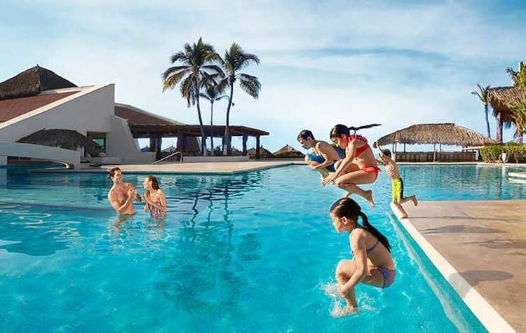 Hotel Park Royal Ixtapa Zihuatanejo. Habitaciones del Hotel Park Royal Ixtapa Zihuatanejo. Paquetes del Hotel Park Royal Ixtapa Zihuatanejo. Ofertas del Hotel Park Royal Ixtapa Zihuatanejo. Promociones del Hotel Park Royal Ixtapa Zihuatanejo. Tarifas Hotel Park Royal Ixtapa Zihuatanejo. Todo Incluido en el Hotel Park Royal Ixtapa Zihuatanejo